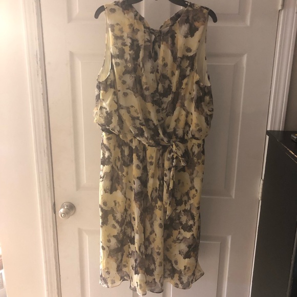 karin stevens Dresses & Skirts - Field of Yellow